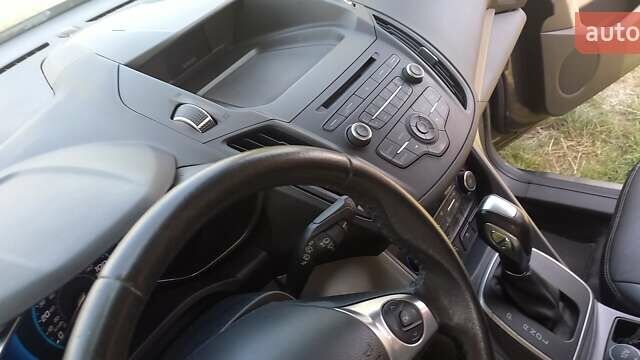 Серый Форд Си-Макс, объемом двигателя 2 л и пробегом 66 тыс. км за 13800 $, фото 15 на Automoto.ua