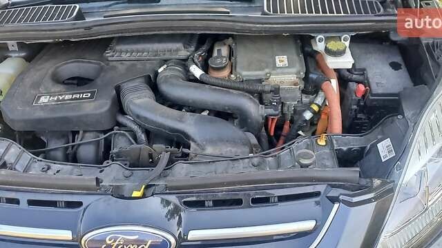 Серый Форд Си-Макс, объемом двигателя 2 л и пробегом 66 тыс. км за 13800 $, фото 22 на Automoto.ua