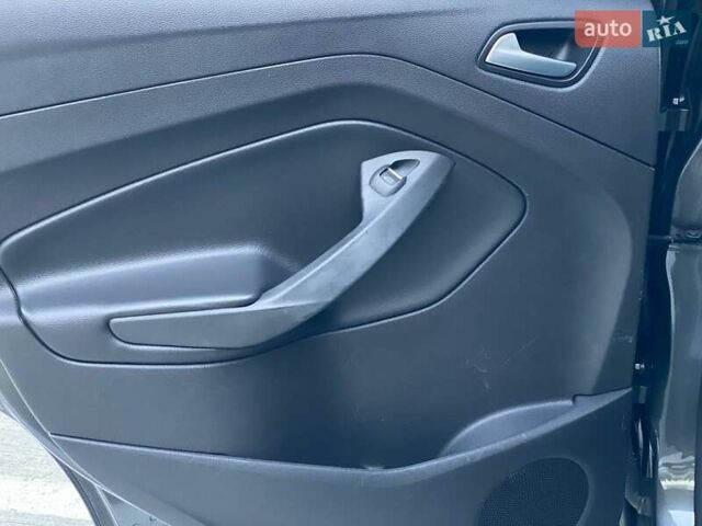 Серый Форд Си-Макс, объемом двигателя 2 л и пробегом 135 тыс. км за 9590 $, фото 33 на Automoto.ua
