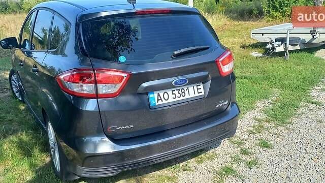 Серый Форд Си-Макс, объемом двигателя 2 л и пробегом 66 тыс. км за 13800 $, фото 3 на Automoto.ua