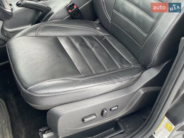 Сірий Форд Сі-Макс, об'ємом двигуна 2 л та пробігом 84 тис. км за 13200 $, фото 13 на Automoto.ua