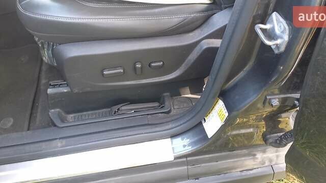 Серый Форд Си-Макс, объемом двигателя 2 л и пробегом 66 тыс. км за 13800 $, фото 13 на Automoto.ua