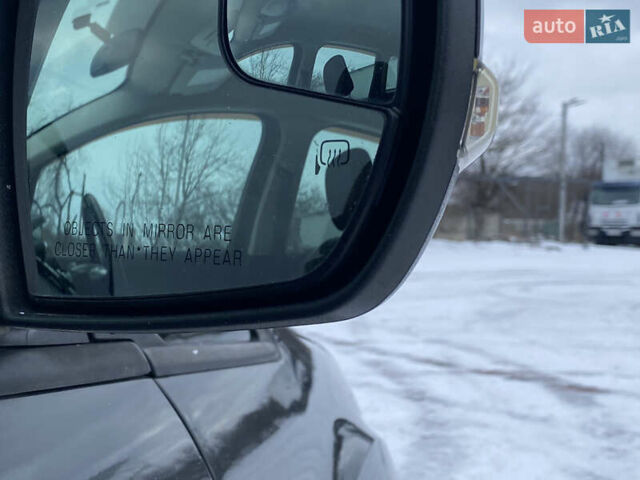 Сірий Форд Сі-Макс, об'ємом двигуна 2 л та пробігом 84 тис. км за 13200 $, фото 11 на Automoto.ua