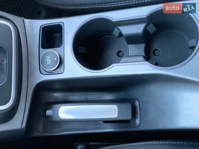 Серый Форд Си-Макс, объемом двигателя 2 л и пробегом 135 тыс. км за 9590 $, фото 32 на Automoto.ua