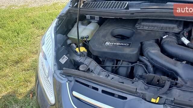 Серый Форд Си-Макс, объемом двигателя 2 л и пробегом 66 тыс. км за 13800 $, фото 27 на Automoto.ua