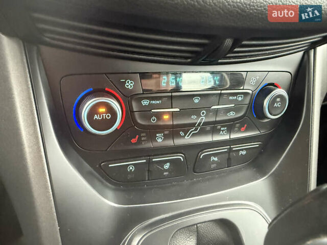 Сірий Форд Сі-Макс, об'ємом двигуна 2 л та пробігом 210 тис. км за 11900 $, фото 21 на Automoto.ua