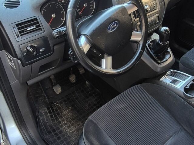 Серый Форд Си-Макс, объемом двигателя 2 л и пробегом 385 тыс. км за 5000 $, фото 4 на Automoto.ua