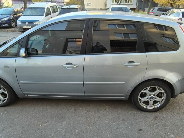 Серый Форд Си-Макс, объемом двигателя 2 л и пробегом 385 тыс. км за 5000 $, фото 2 на Automoto.ua