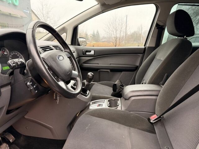 Серый Форд Си-Макс, объемом двигателя 1.6 л и пробегом 277 тыс. км за 2200 $, фото 13 на Automoto.ua