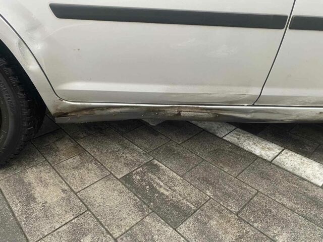 Серый Форд Си-Макс, объемом двигателя 1.8 л и пробегом 318 тыс. км за 3100 $, фото 9 на Automoto.ua