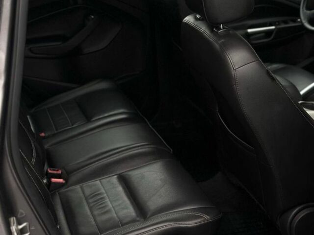 Серый Форд Си-Макс, объемом двигателя 2 л и пробегом 265 тыс. км за 11200 $, фото 7 на Automoto.ua