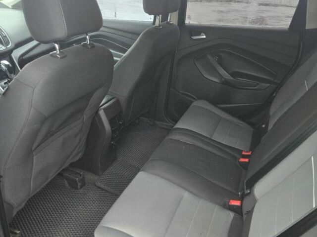 Серый Форд Си-Макс, объемом двигателя 2 л и пробегом 270 тыс. км за 10000 $, фото 4 на Automoto.ua