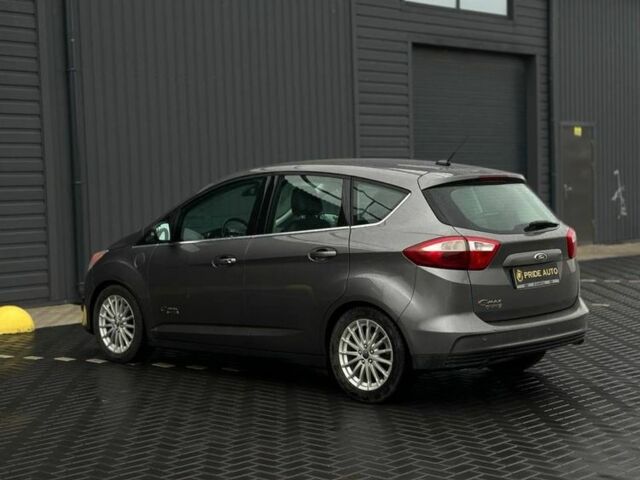 Серый Форд Си-Макс, объемом двигателя 2 л и пробегом 265 тыс. км за 11200 $, фото 4 на Automoto.ua