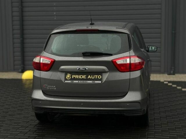 Серый Форд Си-Макс, объемом двигателя 2 л и пробегом 265 тыс. км за 11200 $, фото 3 на Automoto.ua