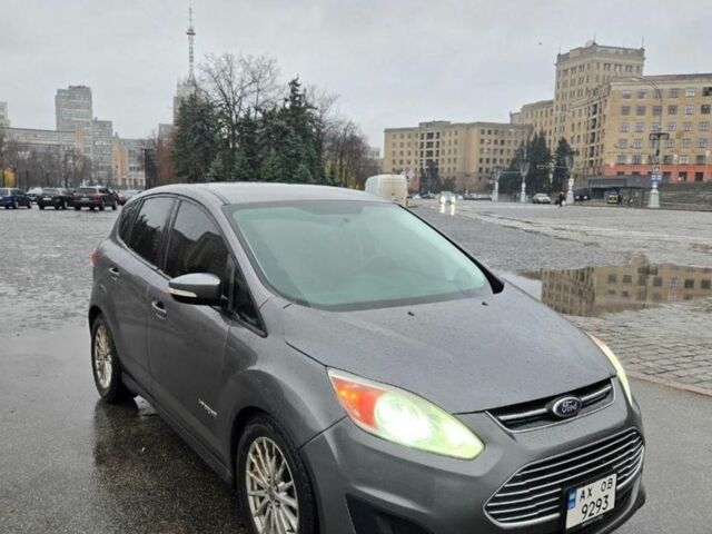 Серый Форд Си-Макс, объемом двигателя 2 л и пробегом 270 тыс. км за 10000 $, фото 3 на Automoto.ua