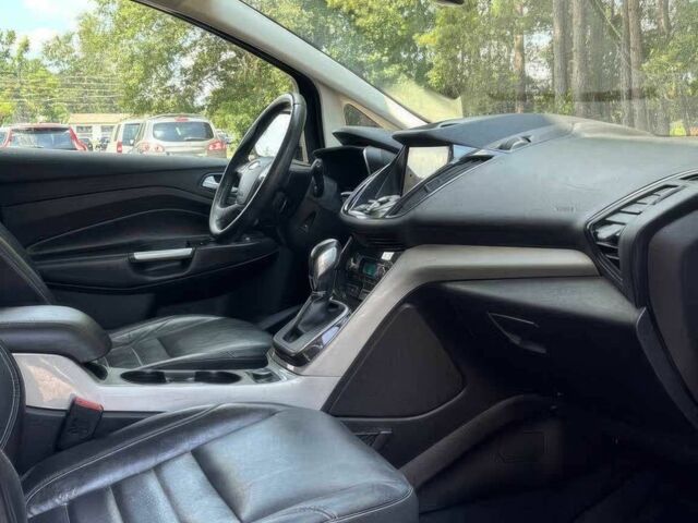 Серый Форд Си-Макс, объемом двигателя 2 л и пробегом 70 тыс. км за 5760 $, фото 7 на Automoto.ua