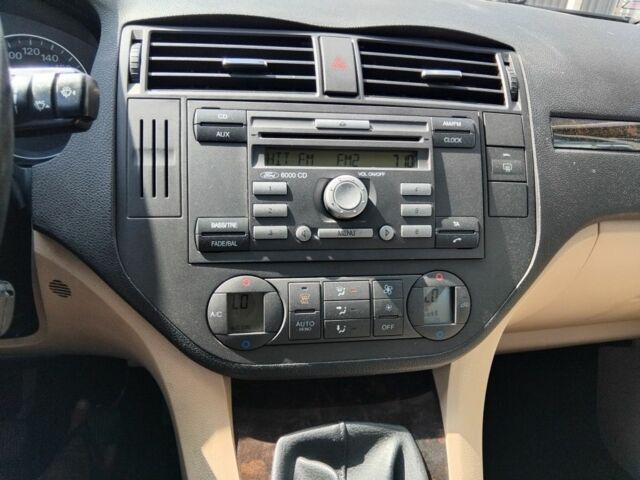 Синий Форд Си-Макс, объемом двигателя 1.8 л и пробегом 230 тыс. км за 2400 $, фото 16 на Automoto.ua