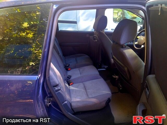 Синий Форд Си-Макс, объемом двигателя 1.8 л и пробегом 209 тыс. км за 3700 $, фото 9 на Automoto.ua