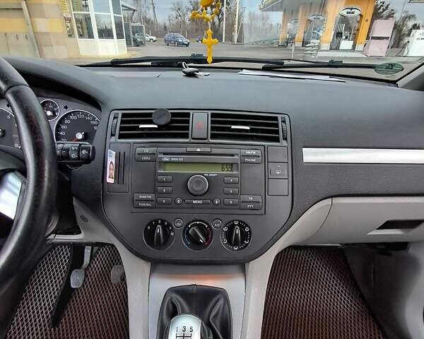 Синий Форд Си-Макс, объемом двигателя 1.6 л и пробегом 210 тыс. км за 4899 $, фото 13 на Automoto.ua
