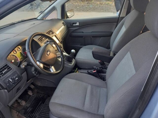 Синій Форд Сі-Макс, об'ємом двигуна 2 л та пробігом 270 тис. км за 3700 $, фото 2 на Automoto.ua