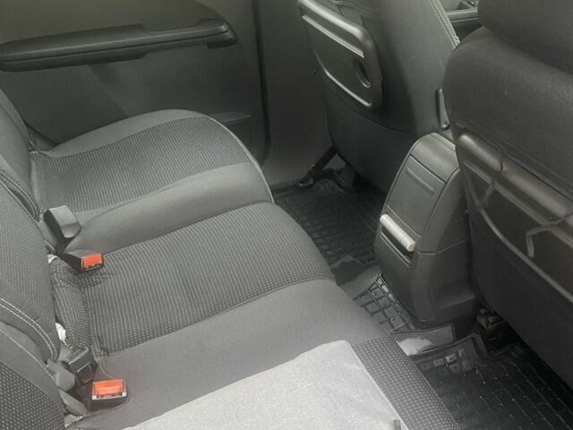 Синий Форд Си-Макс, объемом двигателя 1.8 л и пробегом 216 тыс. км за 3400 $, фото 6 на Automoto.ua