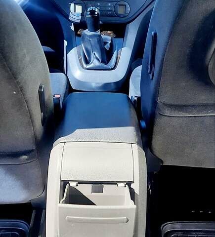 Синий Форд Си-Макс, объемом двигателя 1.8 л и пробегом 202 тыс. км за 5100 $, фото 3 на Automoto.ua