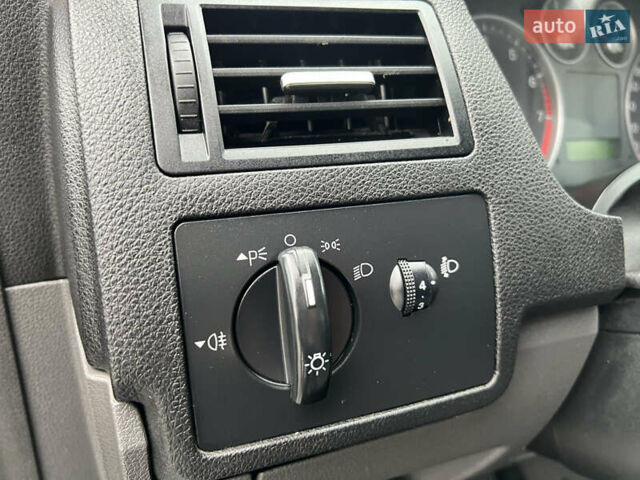 Синій Форд Сі-Макс, об'ємом двигуна 1.6 л та пробігом 179 тис. км за 4800 $, фото 66 на Automoto.ua