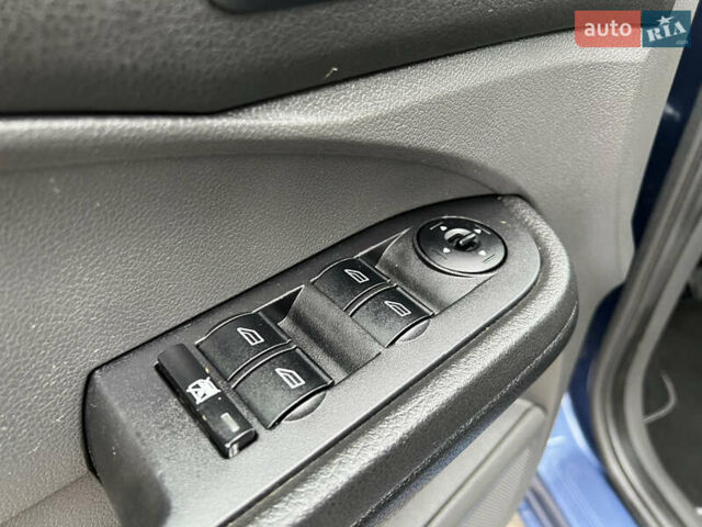 Синій Форд Сі-Макс, об'ємом двигуна 1.6 л та пробігом 179 тис. км за 4800 $, фото 65 на Automoto.ua