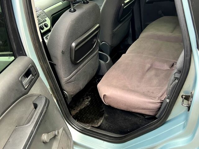 Синий Форд Си-Макс, объемом двигателя 1.6 л и пробегом 211 тыс. км за 4600 $, фото 5 на Automoto.ua