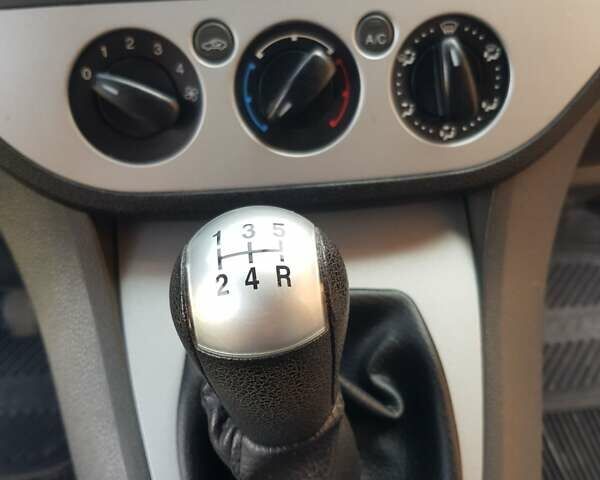 Синій Форд Сі-Макс, об'ємом двигуна 1.6 л та пробігом 222 тис. км за 3505 $, фото 14 на Automoto.ua