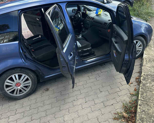 Синій Форд Сі-Макс, об'ємом двигуна 1.6 л та пробігом 293 тис. км за 4400 $, фото 4 на Automoto.ua