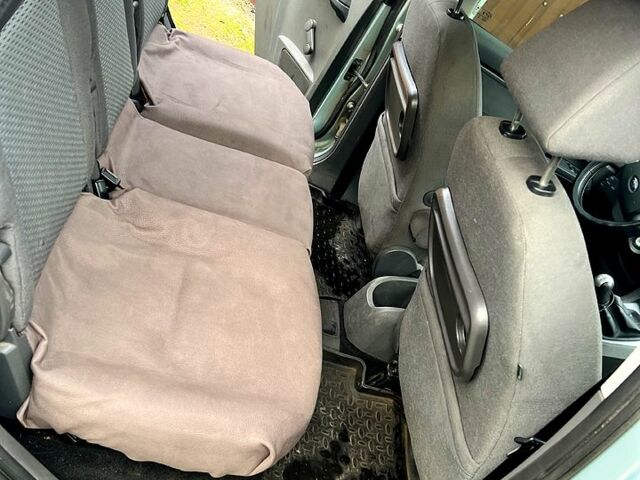 Синий Форд Си-Макс, объемом двигателя 1.6 л и пробегом 211 тыс. км за 4600 $, фото 4 на Automoto.ua