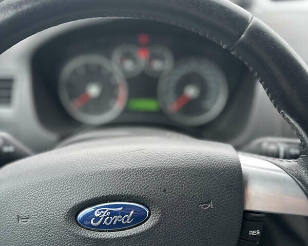 Синий Форд Си-Макс, объемом двигателя 1.6 л и пробегом 186 тыс. км за 5300 $, фото 7 на Automoto.ua