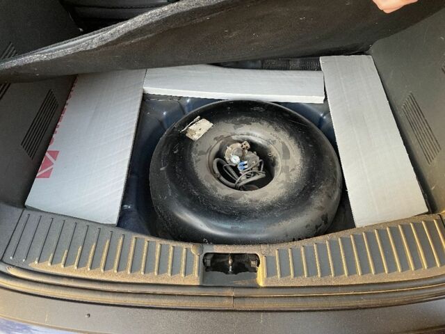 Синий Форд Си-Макс, объемом двигателя 1.8 л и пробегом 333 тыс. км за 4300 $, фото 5 на Automoto.ua