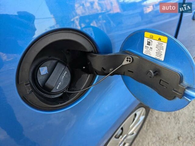 Синій Форд Сі-Макс, об'ємом двигуна 1.6 л та пробігом 178 тис. км за 5650 $, фото 13 на Automoto.ua