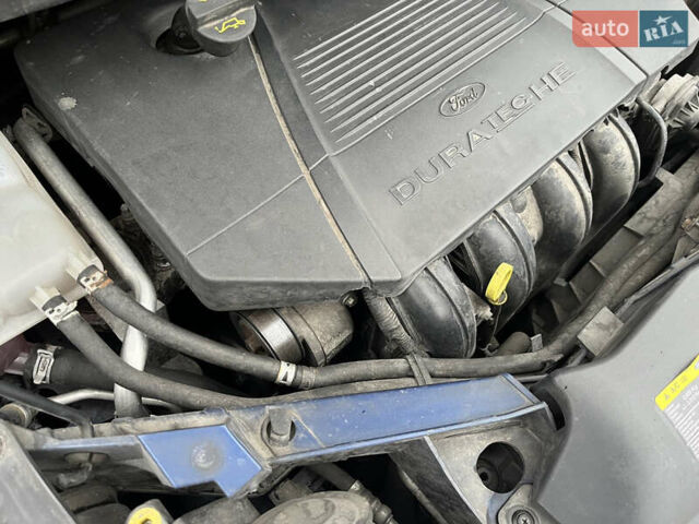Синій Форд Сі-Макс, об'ємом двигуна 2 л та пробігом 120 тис. км за 6900 $, фото 23 на Automoto.ua