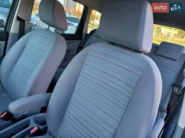 Синій Форд Сі-Макс, об'ємом двигуна 1.6 л та пробігом 216 тис. км за 5650 $, фото 7 на Automoto.ua