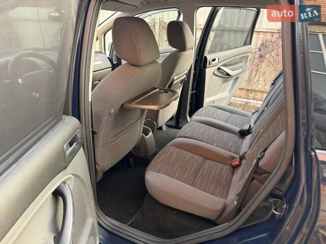 Синий Форд Си-Макс, объемом двигателя 1.6 л и пробегом 241 тыс. км за 5800 $, фото 17 на Automoto.ua