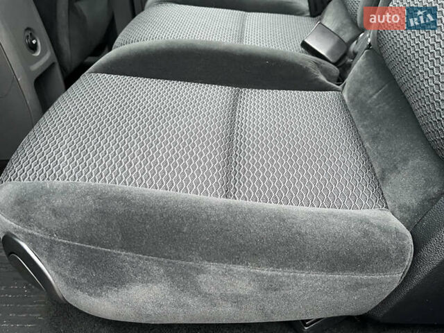 Синій Форд Сі-Макс, об'ємом двигуна 2 л та пробігом 120 тис. км за 6900 $, фото 10 на Automoto.ua