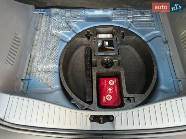 Синій Форд Сі-Макс, об'ємом двигуна 1.6 л та пробігом 178 тис. км за 5650 $, фото 43 на Automoto.ua