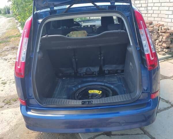 Синий Форд Си-Макс, объемом двигателя 1.6 л и пробегом 70 тыс. км за 5000 $, фото 4 на Automoto.ua