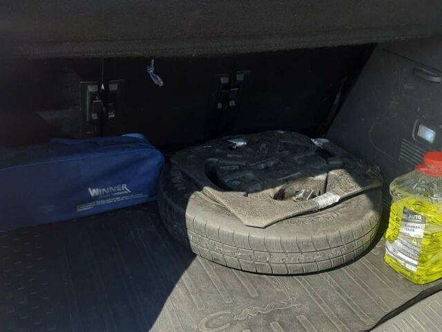 Синий Форд Си-Макс, объемом двигателя 1.8 л и пробегом 230 тыс. км за 4500 $, фото 14 на Automoto.ua