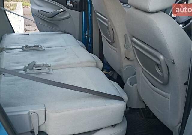 Синий Форд Си-Макс, объемом двигателя 1.6 л и пробегом 258 тыс. км за 5800 $, фото 9 на Automoto.ua