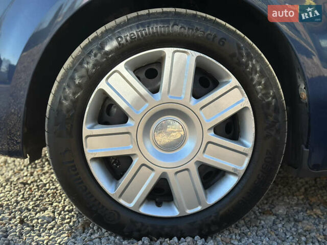 Синий Форд Си-Макс, объемом двигателя 1.6 л и пробегом 242 тыс. км за 5600 $, фото 47 на Automoto.ua