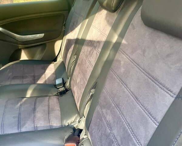 Синий Форд Си-Макс, объемом двигателя 1.6 л и пробегом 212 тыс. км за 6700 $, фото 27 на Automoto.ua