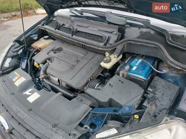 Синій Форд Сі-Макс, об'ємом двигуна 1.56 л та пробігом 312 тис. км за 4950 $, фото 58 на Automoto.ua