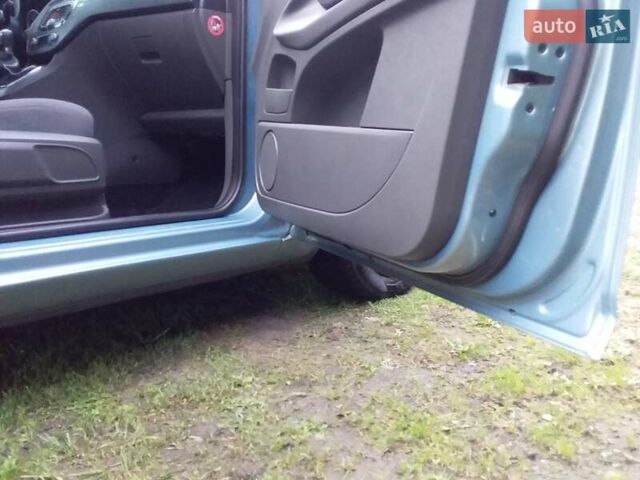 Синій Форд Сі-Макс, об'ємом двигуна 1.6 л та пробігом 280 тис. км за 6500 $, фото 25 на Automoto.ua