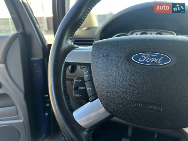 Синий Форд Си-Макс, объемом двигателя 1.6 л и пробегом 242 тыс. км за 5600 $, фото 24 на Automoto.ua