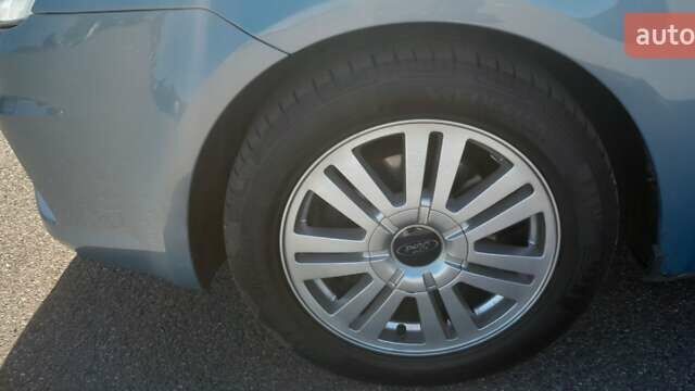 Синій Форд Сі-Макс, об'ємом двигуна 1.6 л та пробігом 192 тис. км за 5900 $, фото 13 на Automoto.ua