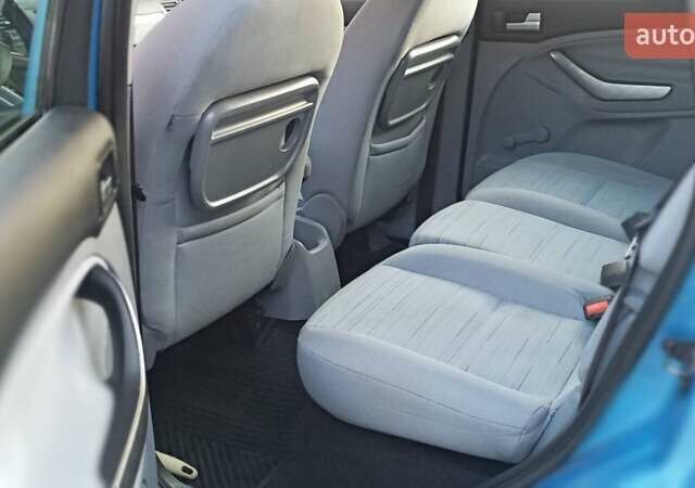 Синий Форд Си-Макс, объемом двигателя 1.6 л и пробегом 258 тыс. км за 5800 $, фото 2 на Automoto.ua